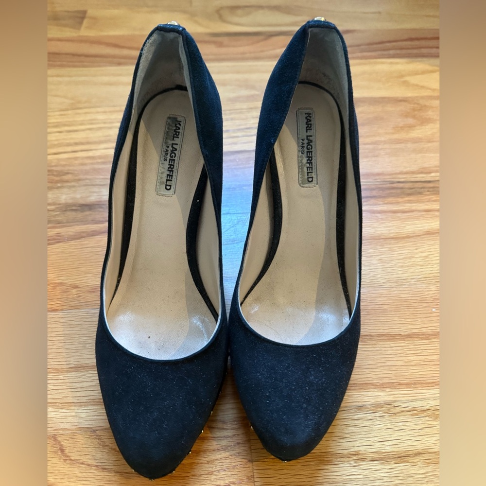 Black heels